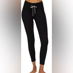 YogaliviousBlack Leggings